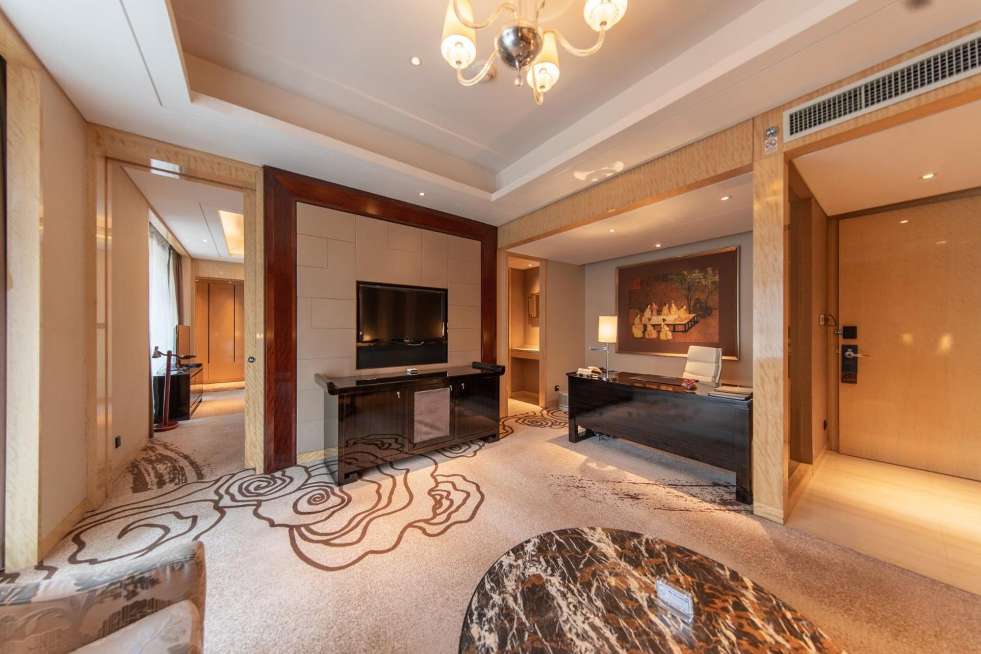 Hotel Hilton Xi'an 5*